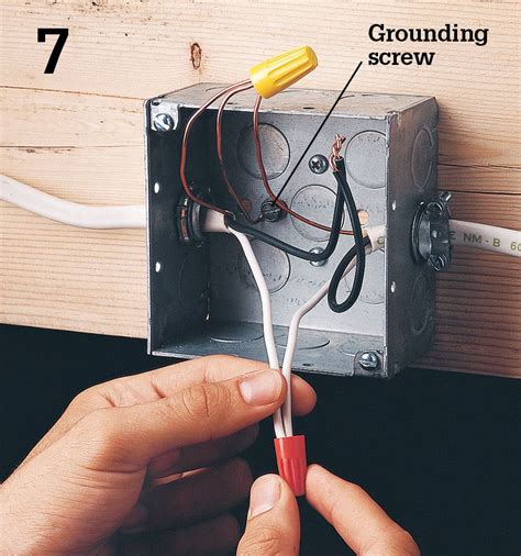 grounding electrical wires at panel and electrical box|grounding outlet to metal box.